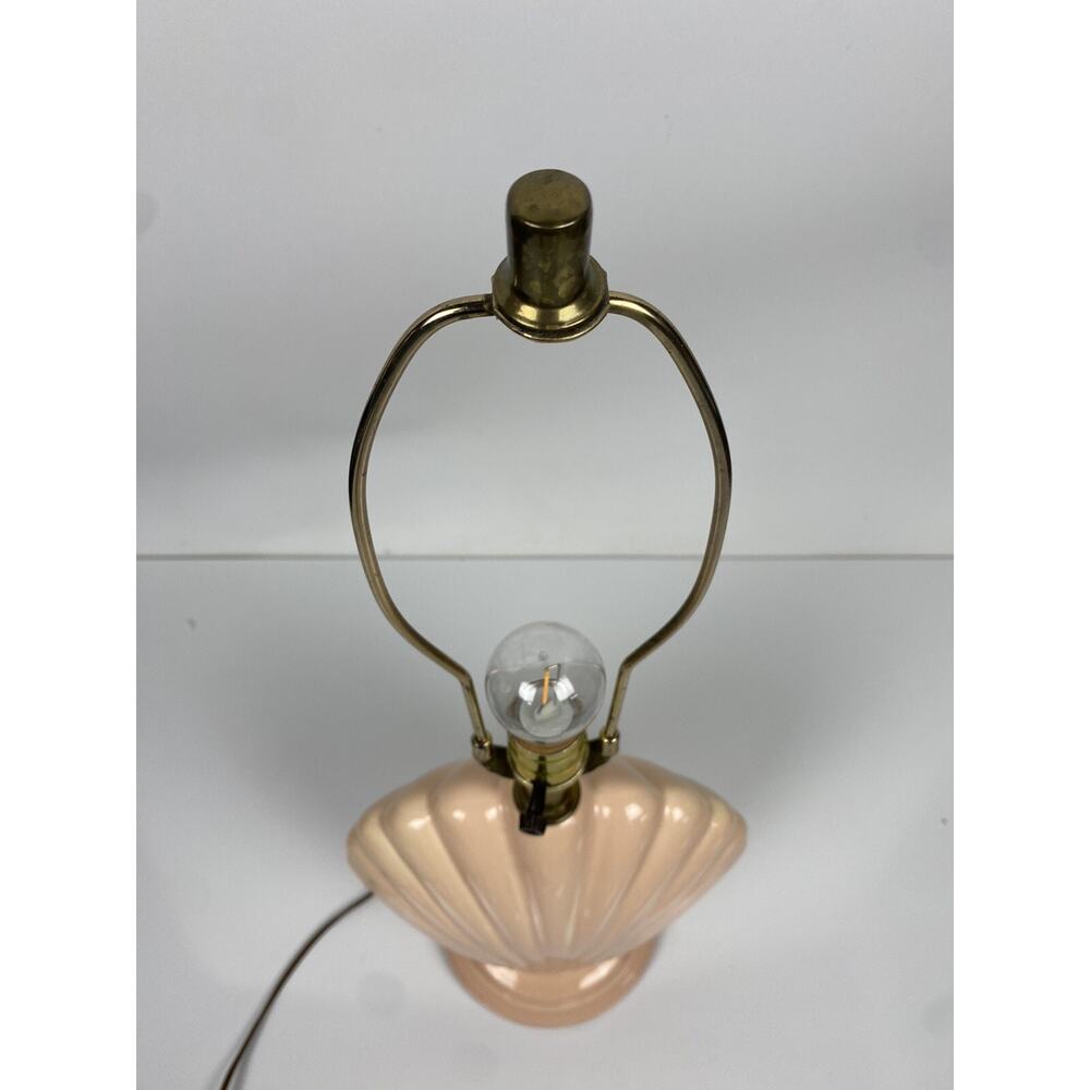 Vtg Hollywood Regency Art Deco Ceramic Clam Shell Lamp MCM Beach Peach Pink - Picture 4 of 10